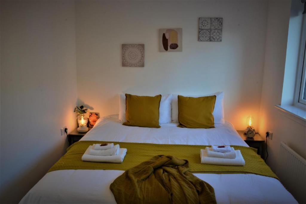 Peaceful, Lovely And Modern, Entire House เอดินบะระ ภายนอก รูปภาพ